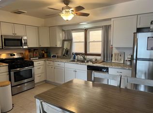 30 W Burlington Ave #2S, Westmont, IL 60559