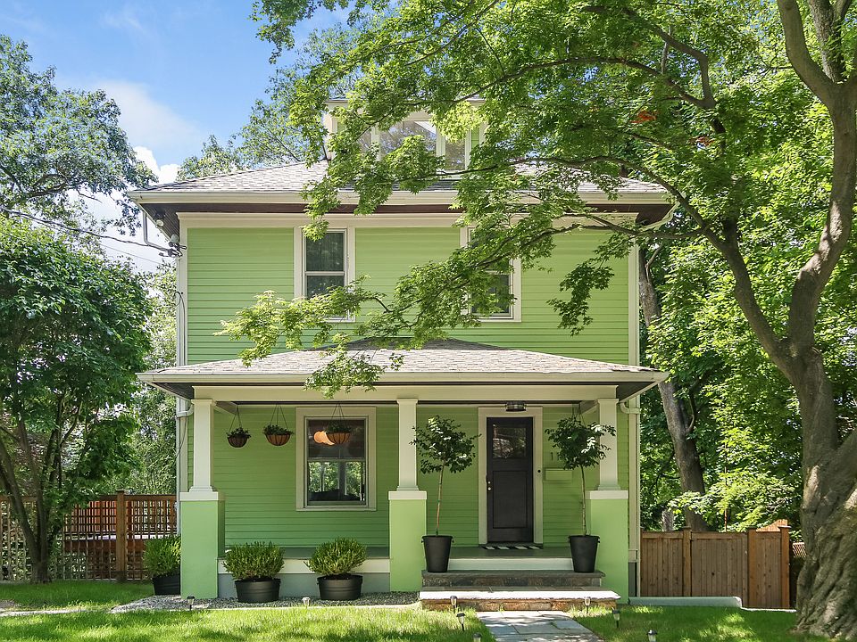 1st image of 111 Cochrane Ave
