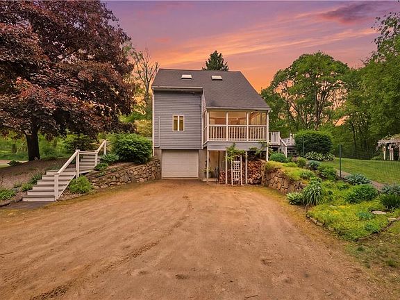 2nd image of 449 Rose Hill Rd