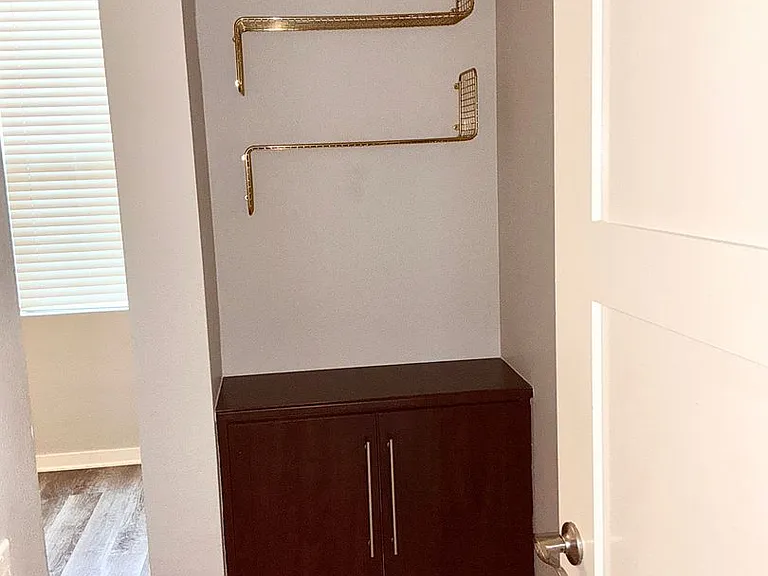 537 W Maple Ave — Photo 27