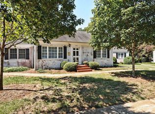 1952 Lynnwood Dr, Charlotte, NC 28209