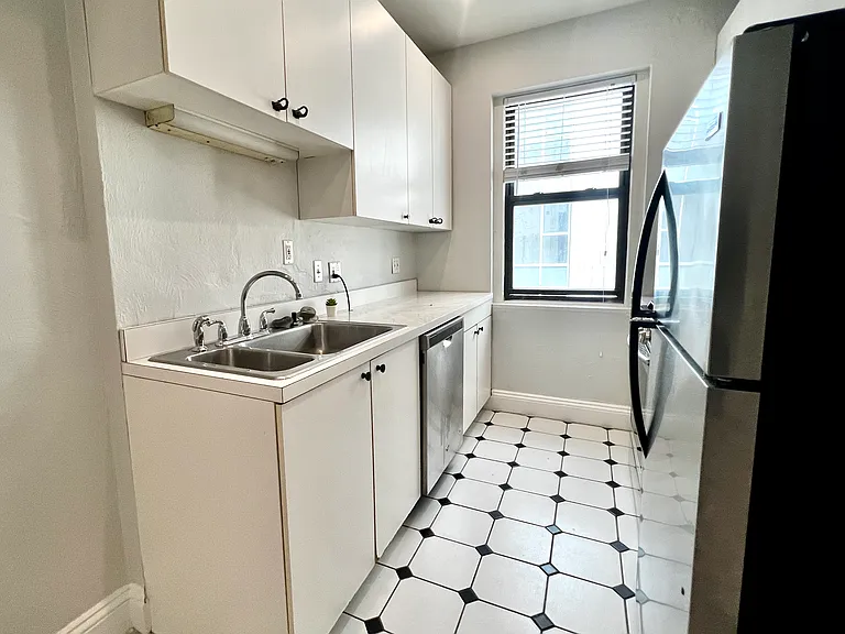 82 Jersey St #31 — Photo 8