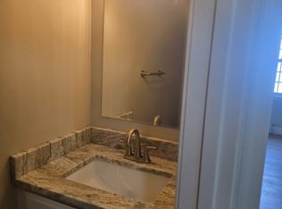 15 Dexter St #A, Derry, NH 03038