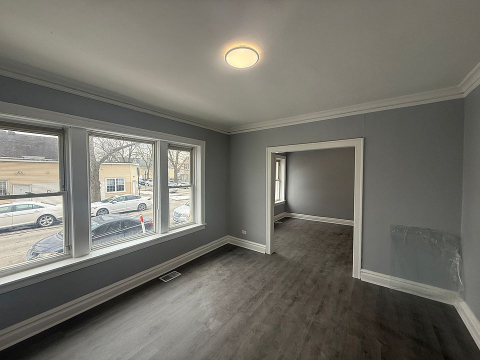 1st image of 4220 W Cortland St APT 1