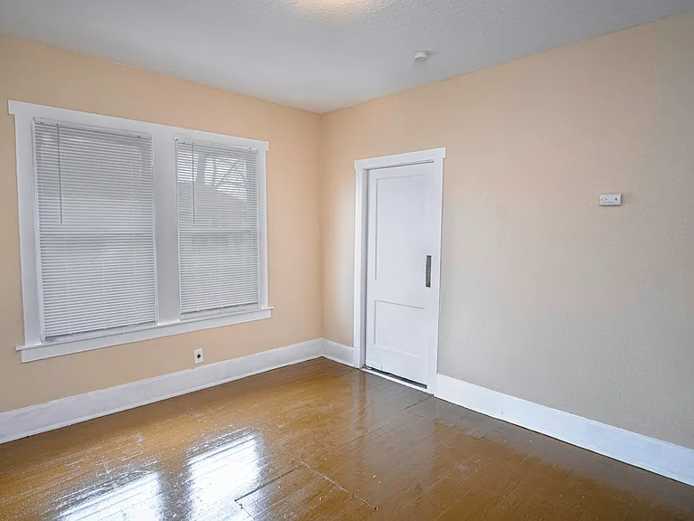 1101 Gibbs St — Photo 7