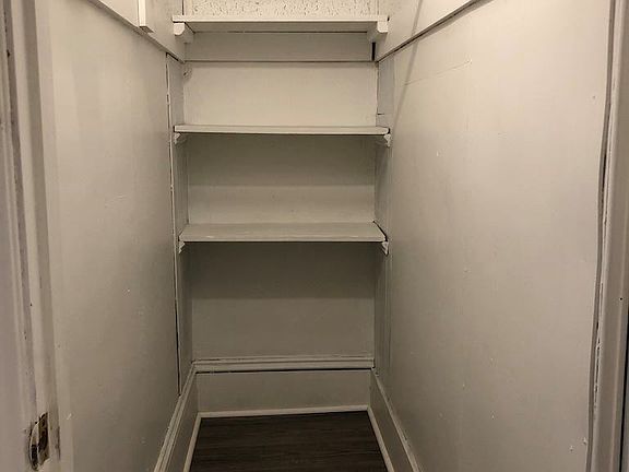 5th image of 339 E Lincoln Way APT 2