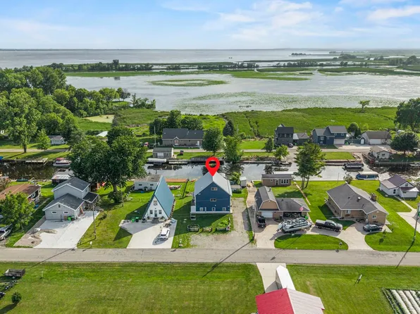 7711 Boom Bay Heights Rd, Larsen, WI 54947