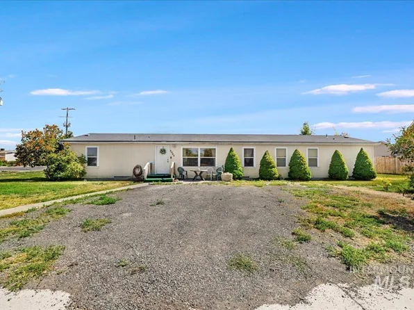 2986 4th Ave E, Twin Falls, ID 83301