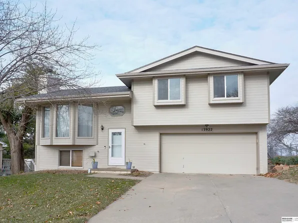 13922 Jennifer Rd, Omaha, NE 68138