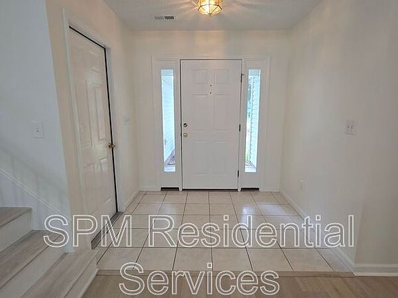 2nd image of 5005 Woods Edge Rd