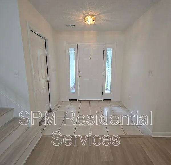 5005 Woods Edge Rd — Photo 2