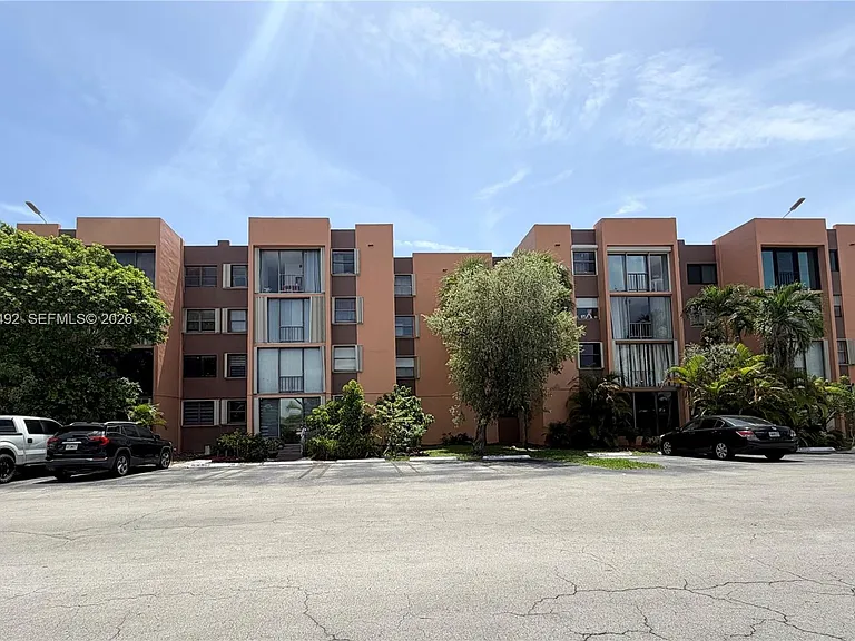 9410 W Flagler St #102 — Photo 21