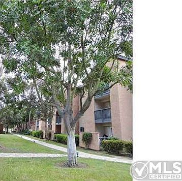 3rd image of 7190 Shoreline Dr #6201