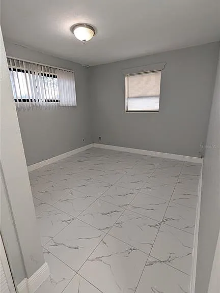 1044 Cypress Ln — Photo 4