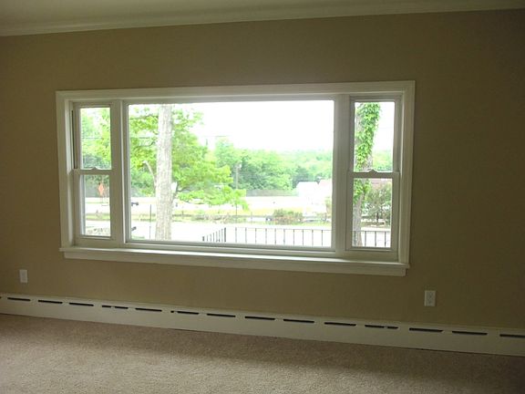 Gorgous Picture Window in Living Room