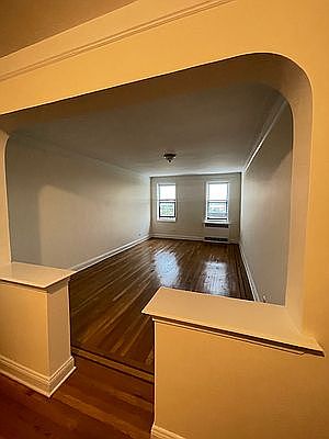 4th image of 36-35 167th St #6Z