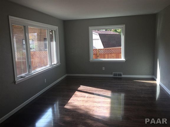 4th image of 2125 W Edna Ave