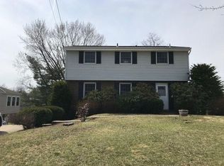 216 Rivercrest Dr, Coraopolis, PA 15108