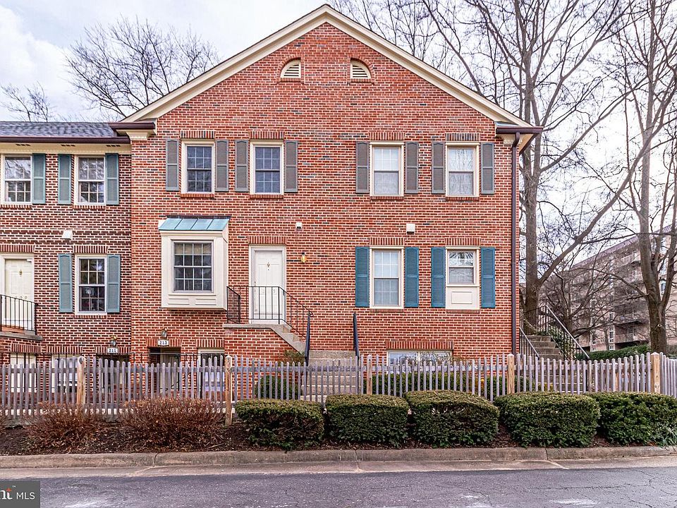 1st image of 215 Katie Ct #5