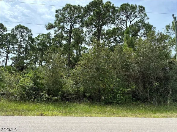 3417 49th St W, Lehigh Acres, FL 33971