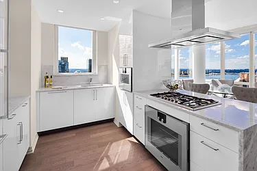 Rented by Square Realty Global Inc