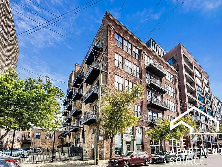 215 N Aberdeen St #201 — Photo 21