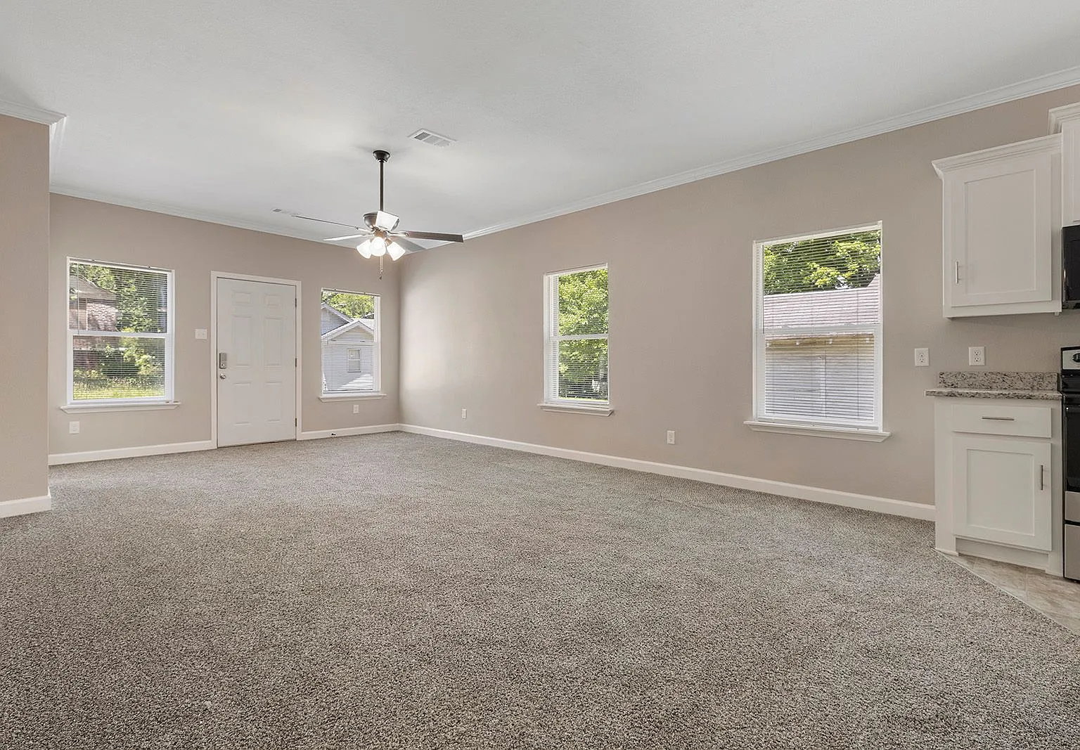 1809 Johnson St — Photo 4