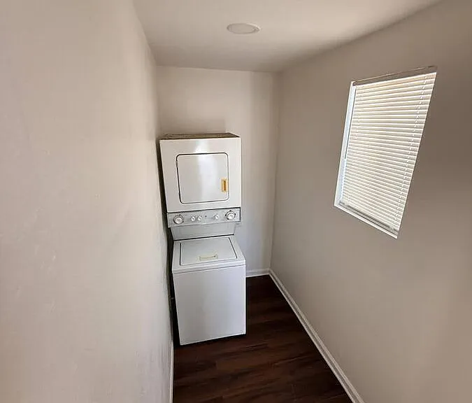 503 E Park St — Photo 8