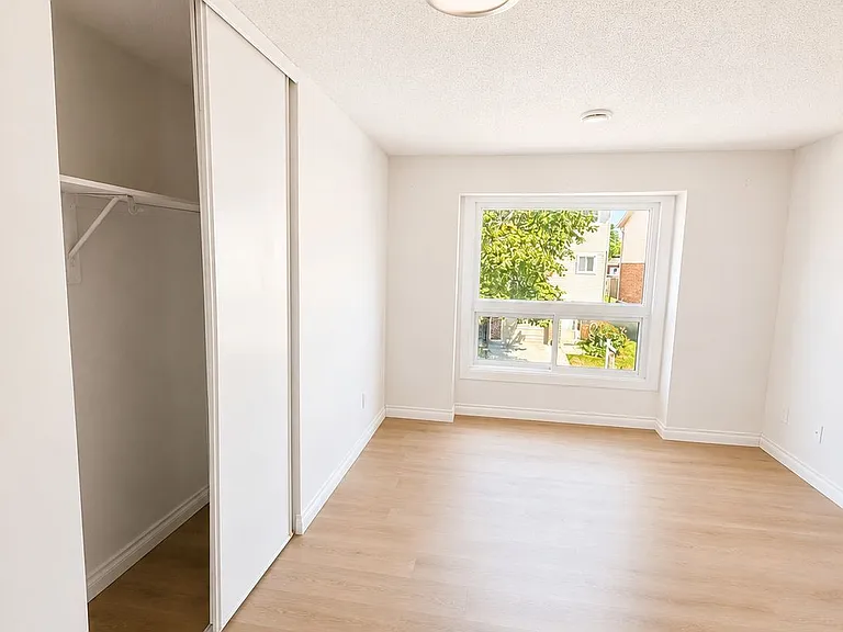 450 Pond Mills Rd #15 — Photo 19