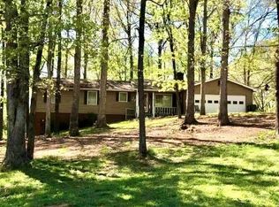 6204 Brookfield Dr, Murrayville, GA 30564