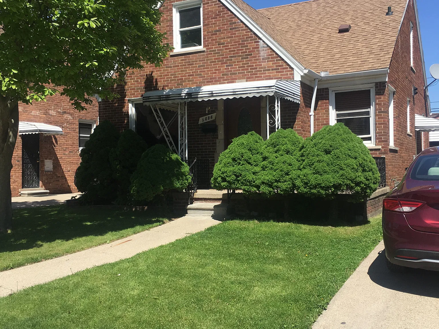 4 bed, 1369 sqft, $1,950 — Photo 1