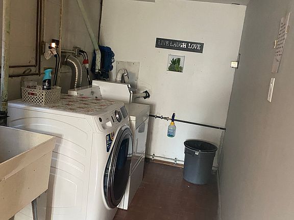 3rd image of 5432 S Menard Ave #1