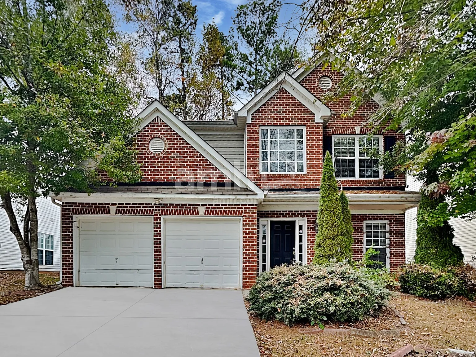 4 bed, 2.5 bath, 2464 sqft, $2,480 — Photo 1