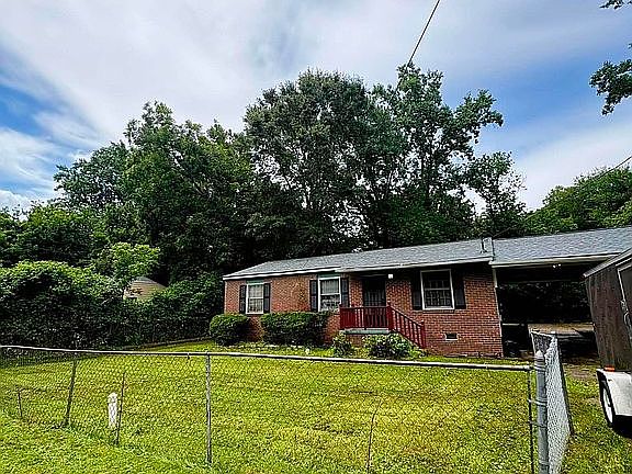 2nd image of 975 Natham Dr SE