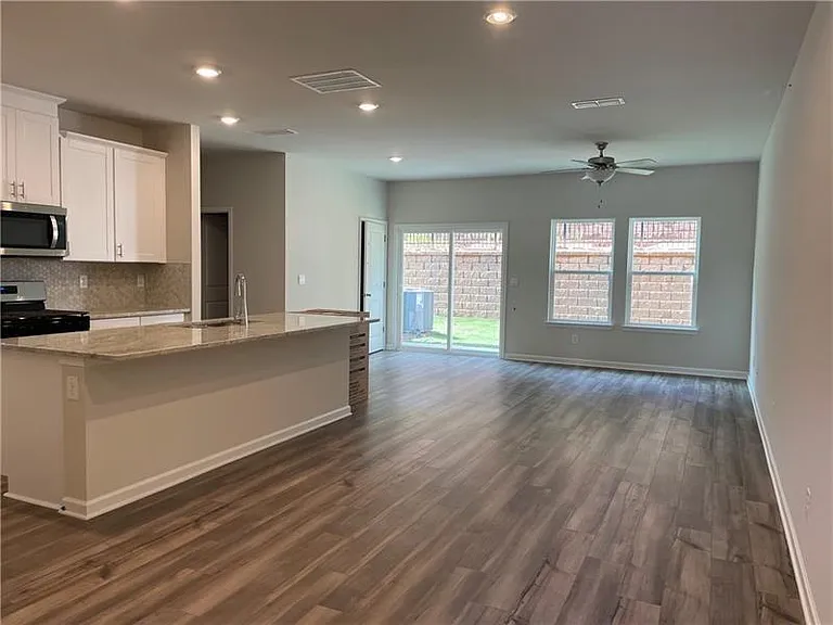 269 Timberland Ave — Photo 4