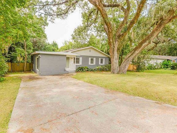 4th image of 406 Revell Dr