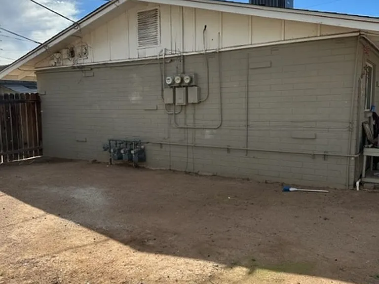 373 N Nevada St — Photo 2