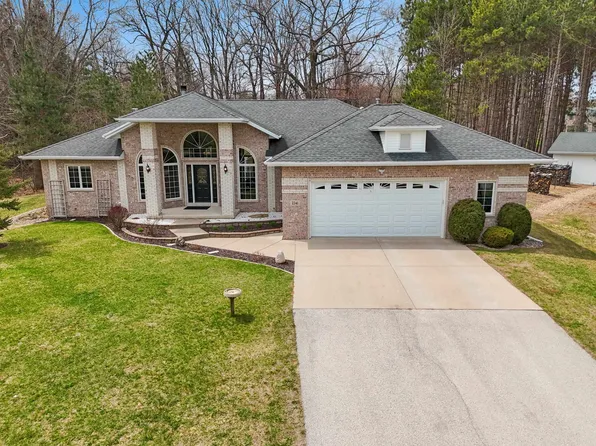 2241 Pinecrest Rd, Green Bay, WI 54313