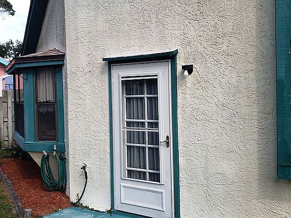 4th image of 1428 Grandview Dr