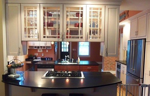 3rd image of 4214 Seminary Ave