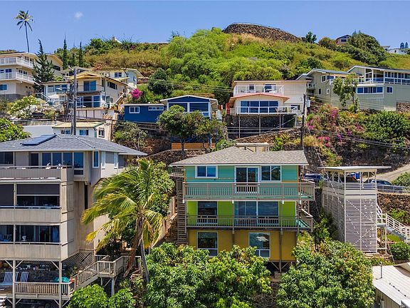 3rd image of 1484 Halekoa Dr