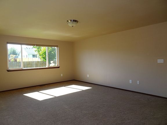 4th image of 6445 Portal Manor Dr