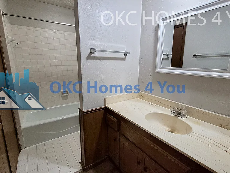 7020 Woodlake Dr — Photo 7