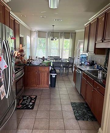 3rd image of 360 Lucia Ln