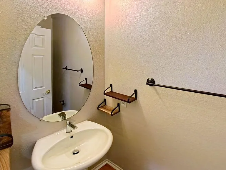 1800 E Lakeshore Dr #1701 — Photo 6