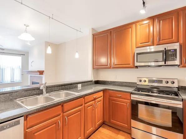 9079 E Panorama Cir, Englewood, CO