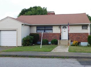 87 Edgemere Rd, Lynn, MA 01904