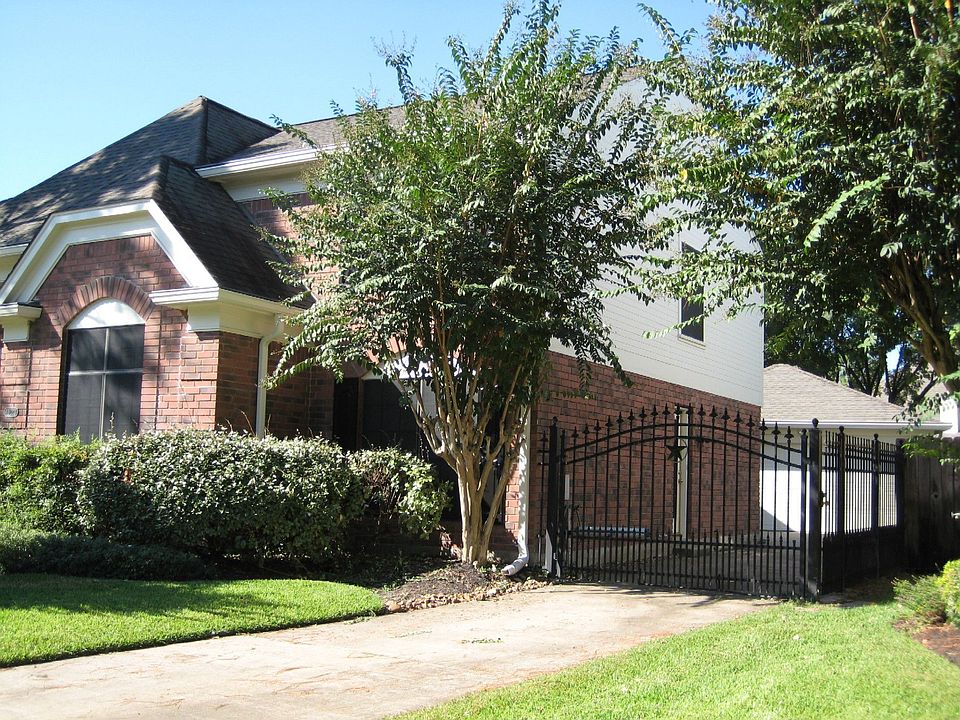 Side view [North]