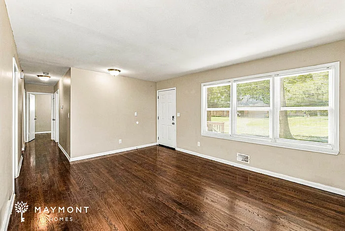 3 bed, 1.5 bath, 1029 sqft, $1,595 — Photo 4