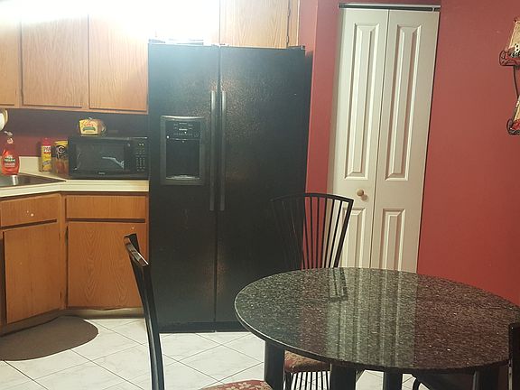 Eat in kitchen